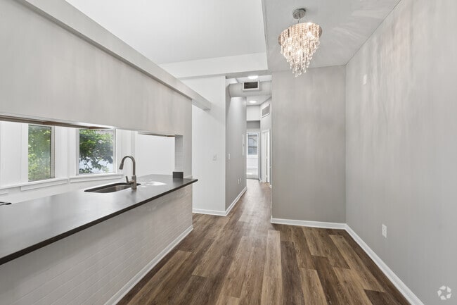 2 habitaciones, 1 baño - 950 pies cuadrados - Comedor - Bender Apartments