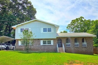 Building Photo - 6684 Londonderry Dr