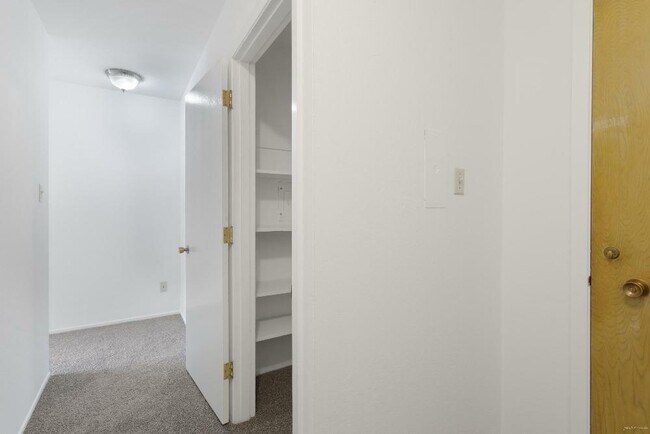 Foto del edificio - 275 Grand View Ave