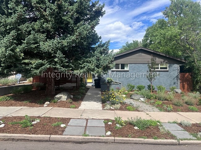 Building Photo - 3877 Utica St