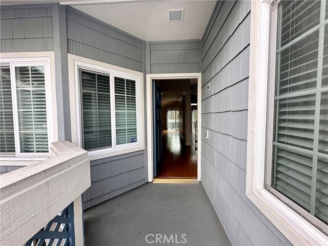 Building Photo - 7562 Seaspring Dr