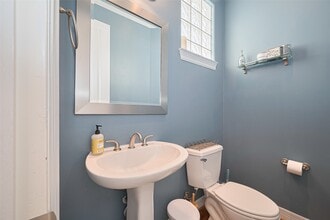 Building Photo - 3925 Floyd St