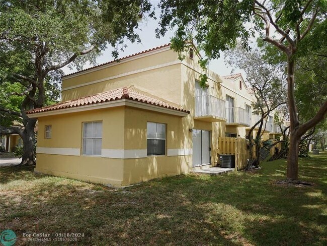 Foto del edificio - 4032 NW 90th Ave