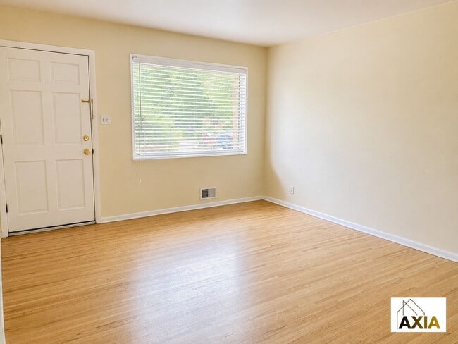 Photo - 205 S. 39th St House