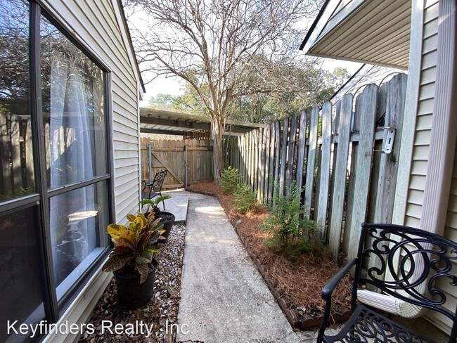 Building Photo - 2 br, 1 bath House - 10321 Jefferson Hwy