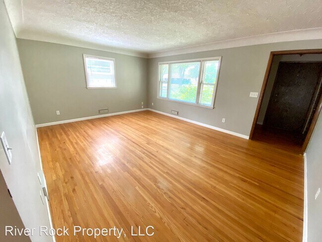 Building Photo - 3 br, 2 bath House - 1618 6th Street South