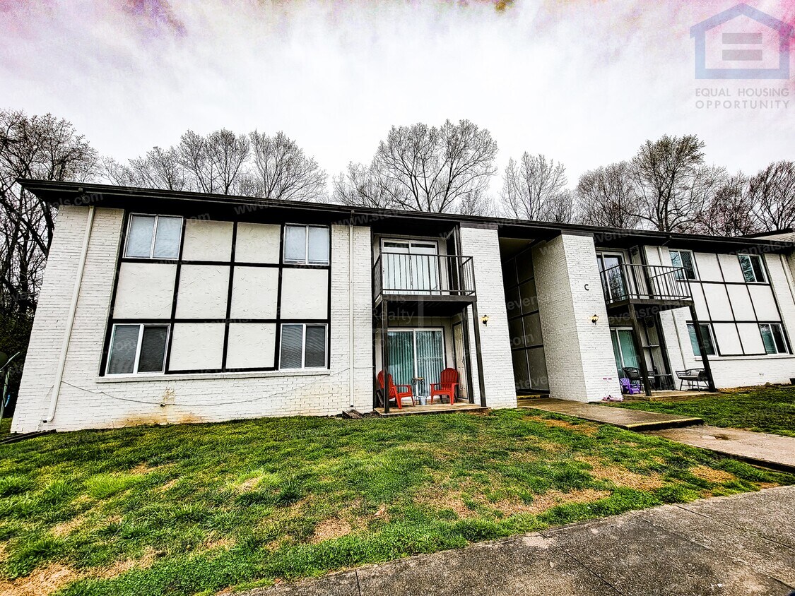 235 Vinewood Rd Room for Rent in McMinnville, TN