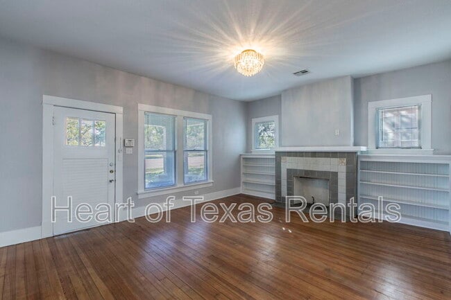 Foto del edificio - 609 Herring Ave