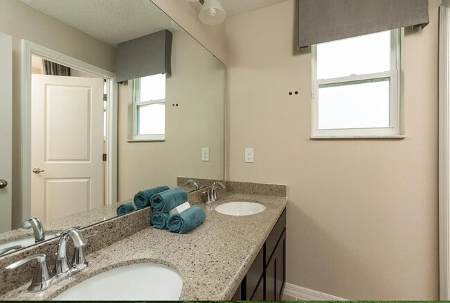 Building Photo - 177 Bella Verano Way