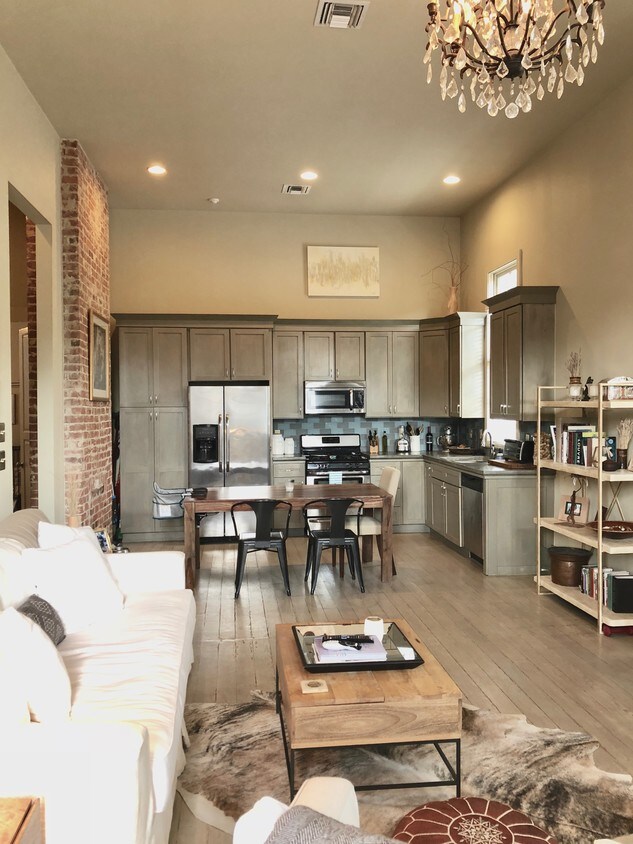 Foto principal - 1305 Peniston St