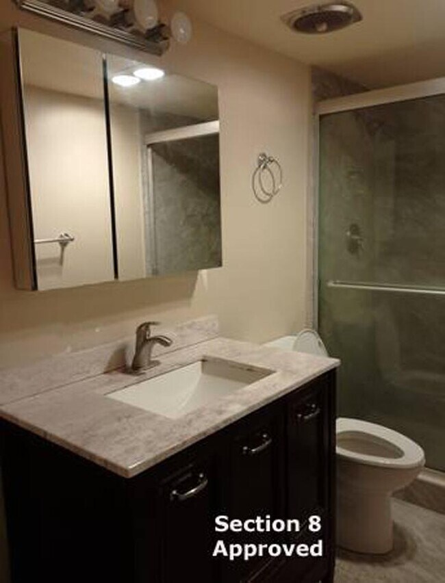 Foto del edificio - 1300 NE 191st St