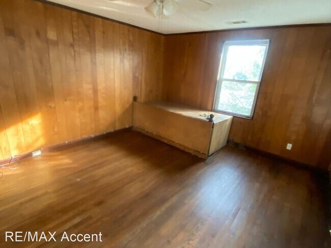 Foto del edificio - 3 br, 2 bath House - 1312 E. 33rd St.