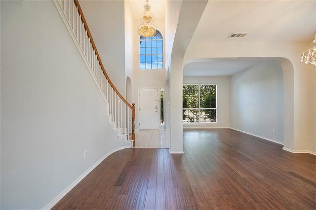 Foto del edificio - 8172 Peacock Ln