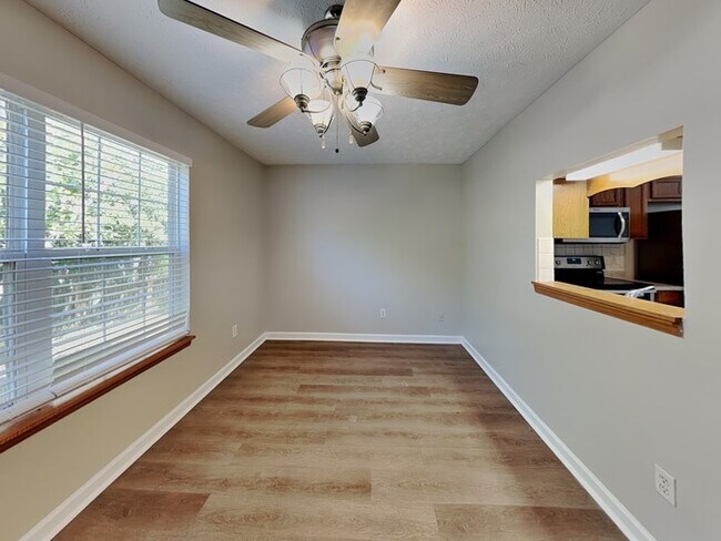 Building Photo - 2616 Calabash Dr