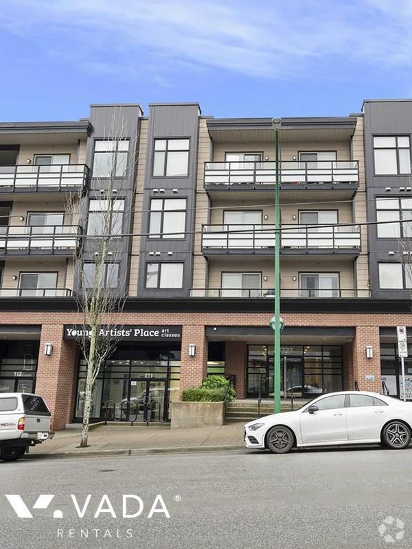 Building Photo - 7727 Royal Oak Ave