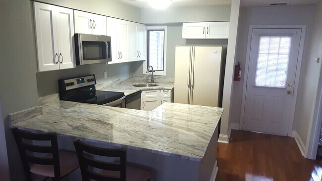 Foto del edificio - 7 Augusta Dr