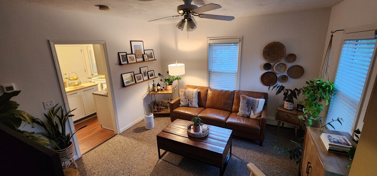 Foto principal - 674 E WASHINGTON ST