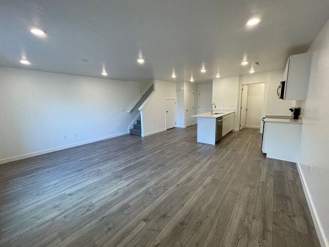Building Photo - Brand New 3-Bed/2.5 Bath Town Home