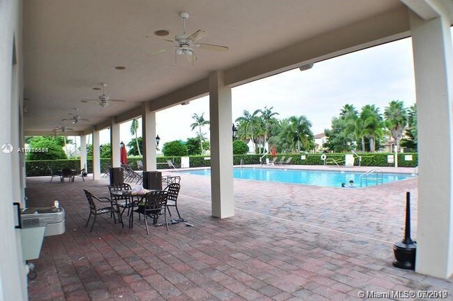 Foto del edificio - 15452 SW 118th Terrace
