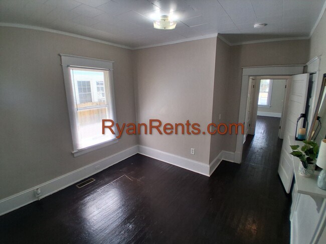 Foto del edificio - 1205 S Franklin St