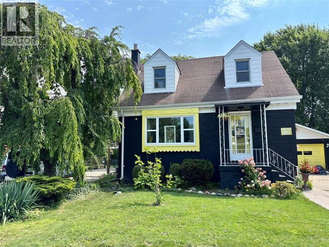 Building Photo - 480 Montcalm Ave