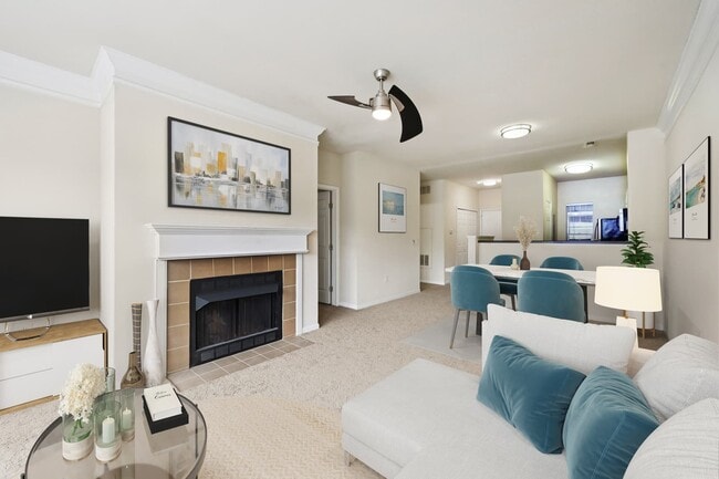 Building Photo - Estates at New Albany