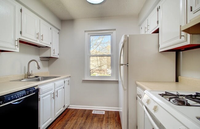 Building Photo - 150 Mosside Loop