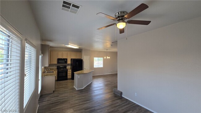 Foto del edificio - 2920 Bridleton Ave