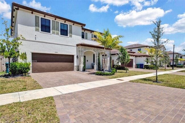Foto del edificio - 10333 SW 232nd St