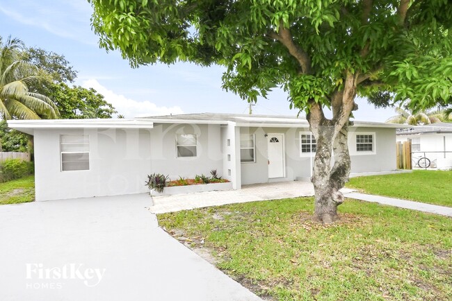 Building Photo - 3951 NW 173rd Terrace