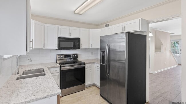 Building Photo - 9506 Jefferson Hwy