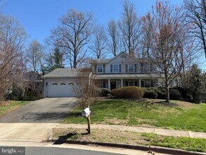 Building Photo - 3501 Majestic Pine Ln
