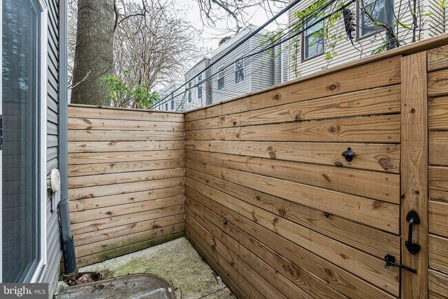 Foto del edificio - 1514 S Bambrey St