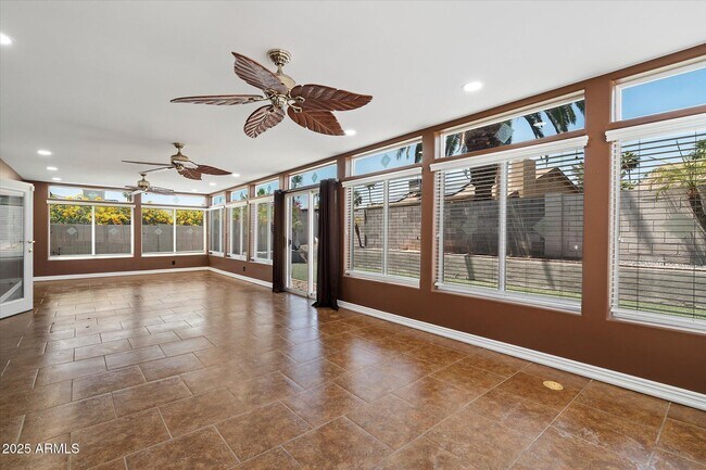 Foto del edificio - 6822 E Kelton Ln