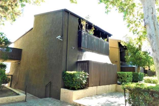 Building Photo - 18350 Hatteras St