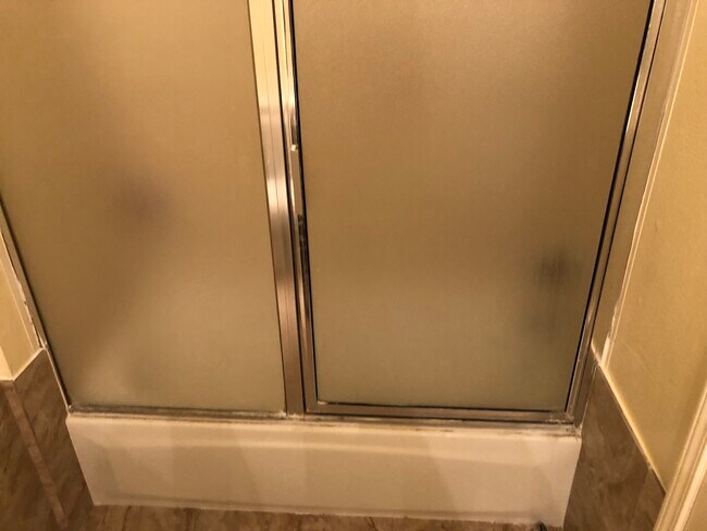 Shower and tub enclosure - 7732 Speer Dr