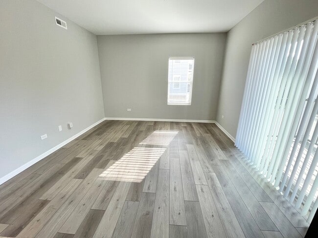 Foto del edificio - 809 E Main St