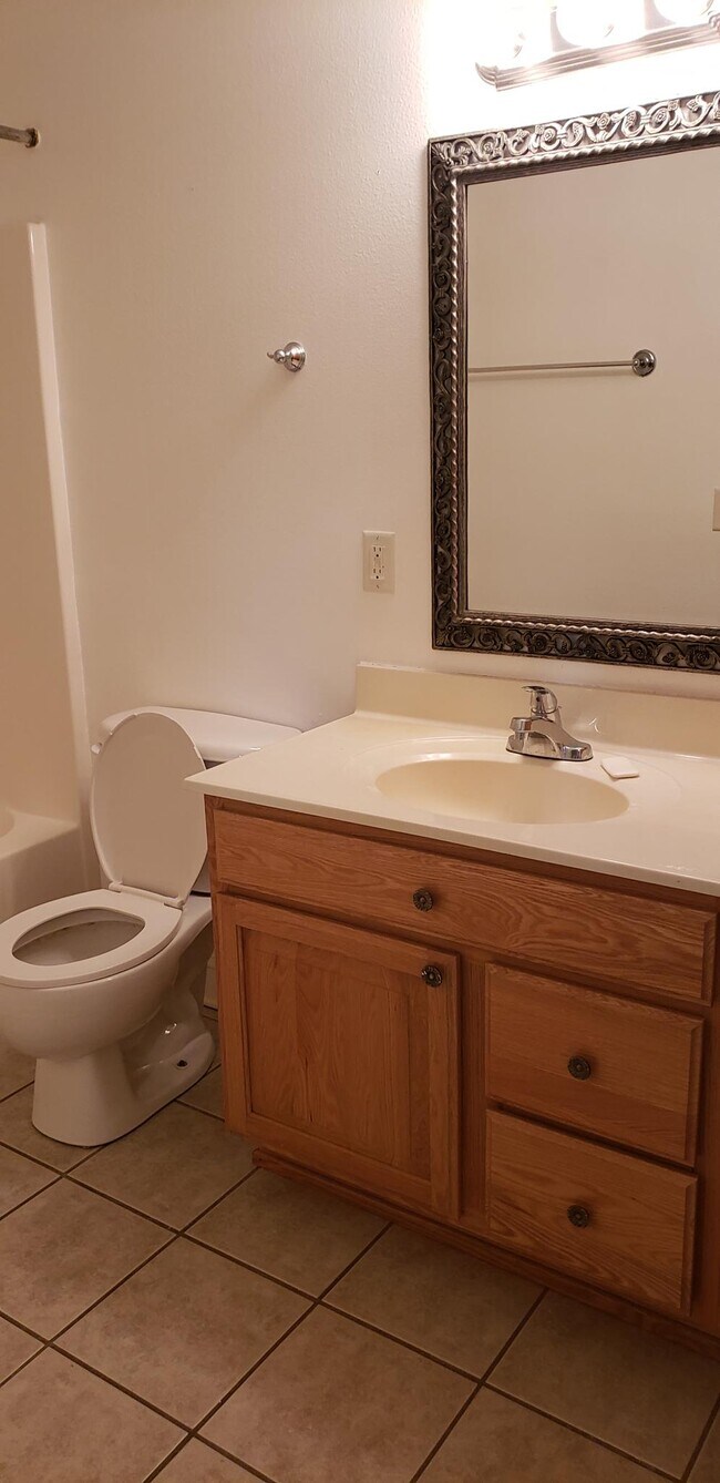 3738 Riverbed Ln SE Unit 9, Caledonia, MI 49316 Condo for Rent in Caledonia, MI