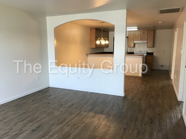 Building Photo - 2 Bed, 2 Bath near the Rawhide Stadium!