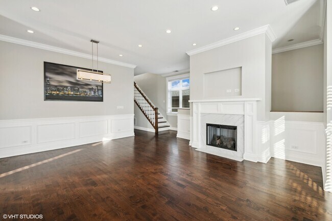 Foto del edificio - 3518 N Wilton Ave