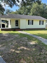 Building Photo - 2705 9th Ave