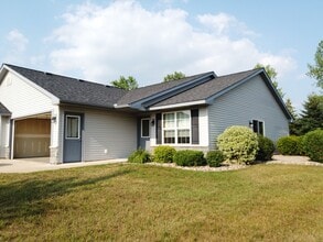 Building Photo - 1548 Gunston Dr