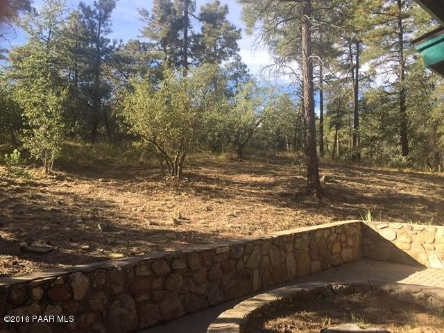 Building Photo - 925 Blue Jay Dr