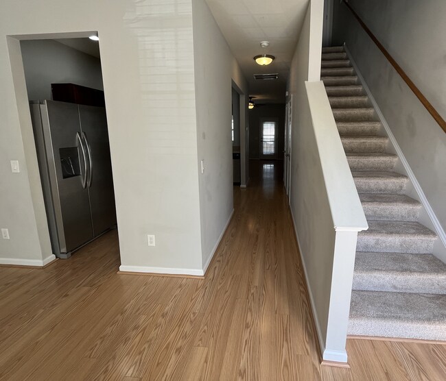 Foto del edificio - Liberty Hall Townhomes