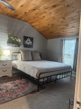 Building Photo - 194 Swamp Rd