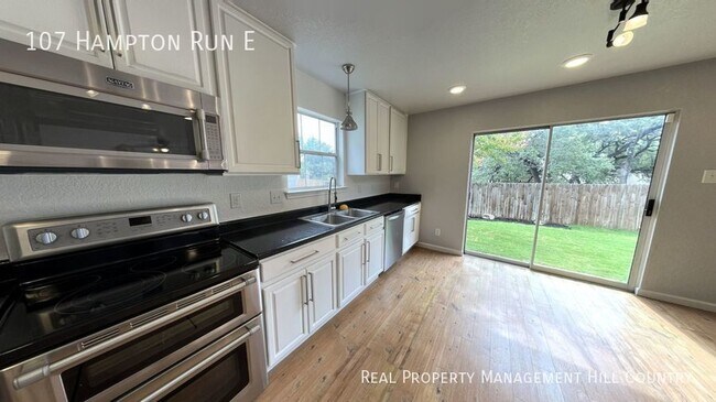 Building Photo - Rare Boerne 3 bed home just renovated!