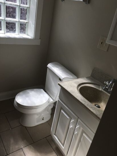 Building Photo - 8222 S Drexel Ave