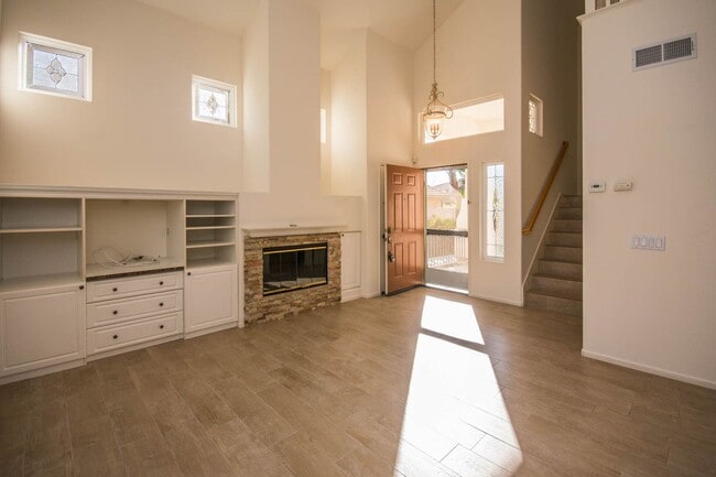 Foto del edificio - Beautiful 3 Bedroom Home in Rancho Carrillo!