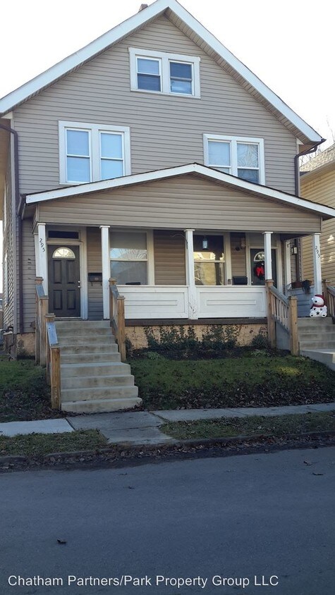 Primary Photo - 295-295 E Woodrow Ave