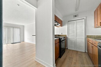 Building Photo - 2303 N Congress Ave